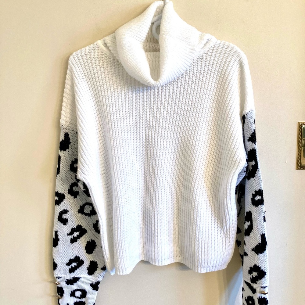 SHEIN Sweater - Picture 6 of 6
